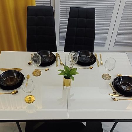 Plaza Tower Apartament, Sauna, Targi Kielce Buitenkant foto