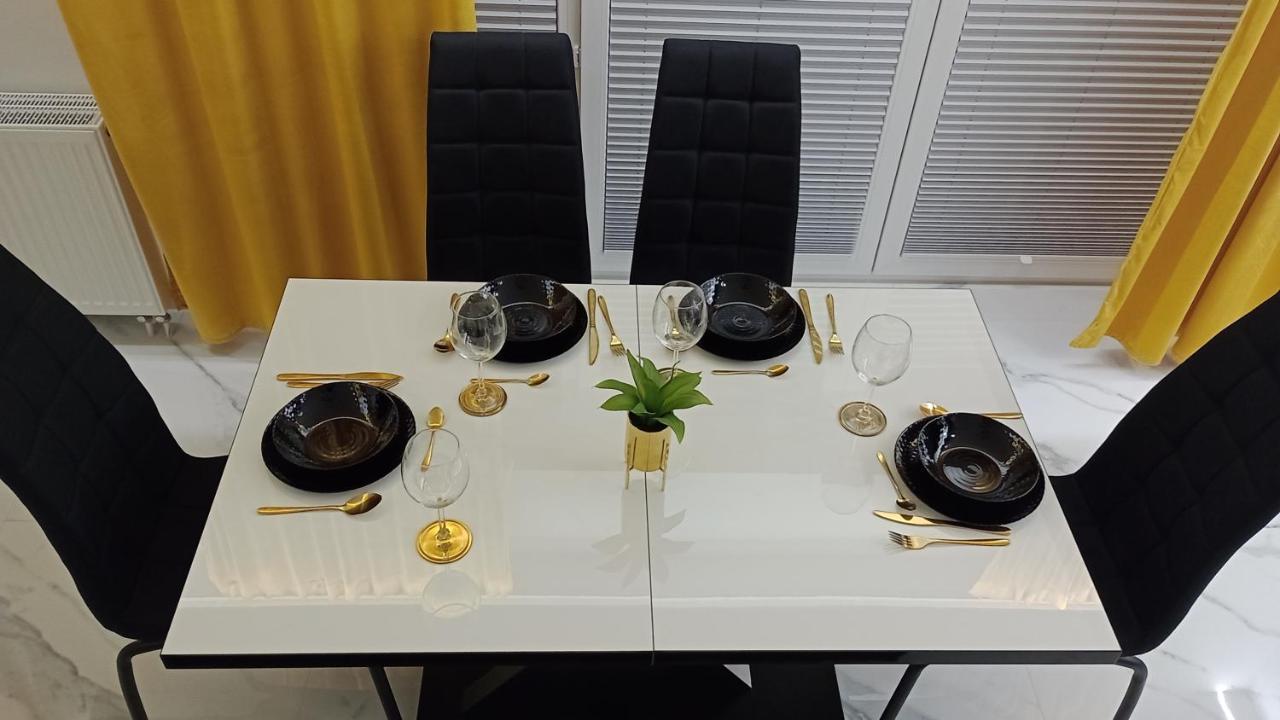 Plaza Tower Apartament, Sauna, Targi Kielce Buitenkant foto