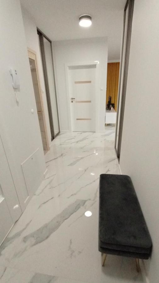 Plaza Tower Apartament, Sauna, Targi Kielce Buitenkant foto